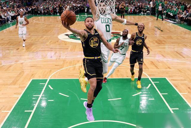 今晚19：30海口开打！中国男篮第30对喀麦隆第58，对面却带着两名NBA现役，郭士强这仗怎么赢？